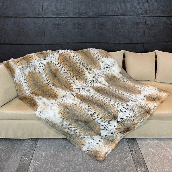 Real Fur Blanket / Throw / Carpet made of Lynx