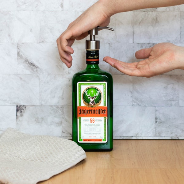 Dozownik do mydła Jägermeister, Dozownik do mydła, Upcycling, Prezent