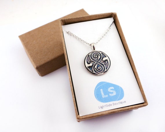 Doctor Who Seal of Rassilon Engraved Chain Necklace