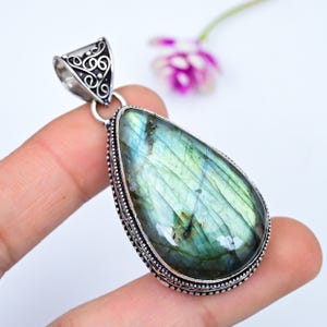 Labradorite Gemstone Handmade 925 Sterling Silver Handmade Big Pendant Jewelry Plain Natural Gemstone Silver Pendant Gift For Mom, Best Gift