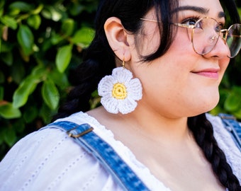 Daisy Crochet Flower Earrings