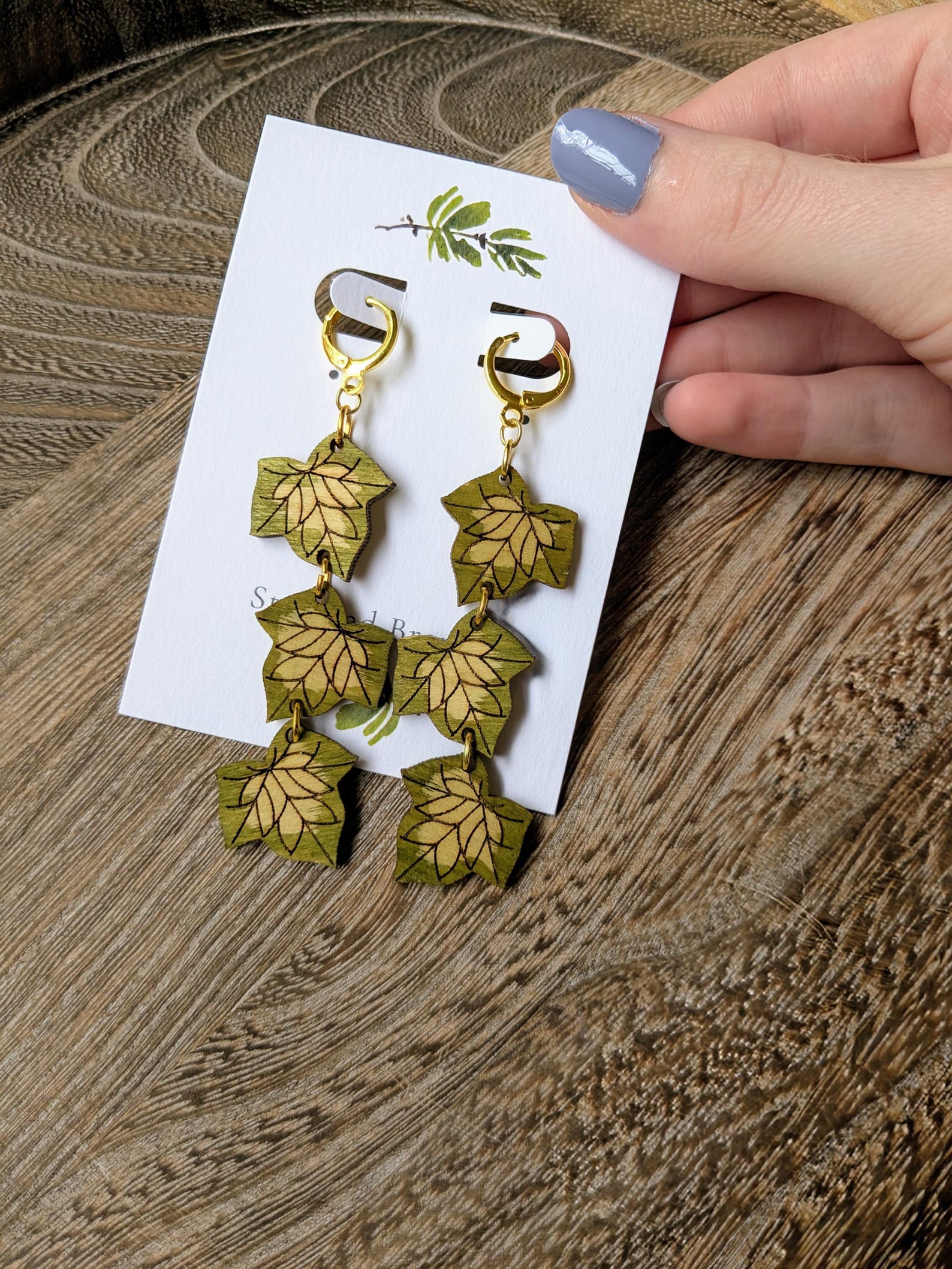 •IVY LONG• gold dangle earrings