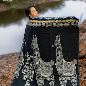 Handcrafted Alpaca Wool Blanket. (Alpaca Herd)Queen Size. Handcrafted by Indigenous Hands. Super Soft and Warm. FREE SHIPPING! Gift Ideas
