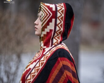 Grande vente d'échantillons ! Poncho fait main en laine d'alpaga (Lune rouge)