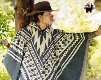 Beautiful Alpaca Wool Poncho (Bushtit) Handcrafted by Indigenous Hands. Soft and warm with hood. One size. Unisex. FREE SHIPPING! Gift Ideas