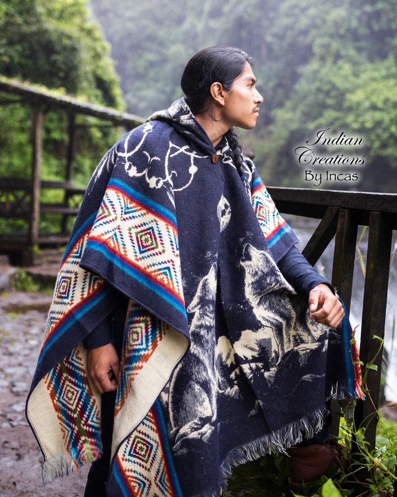 Blue warm and unique! Soft EXCLUSIVE DESIGN Wolf Alpaca Poncho Wolf in the Mountains