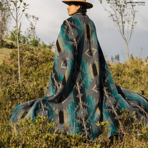 Handmade Alpaca Wool Blanket. (Gray Cloudy Sky) Queen Size. Handcrafted by Indigenous Hands. Super Soft and Warm.