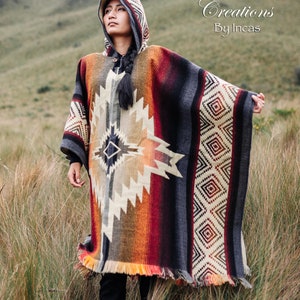 Poncho in alpaca geometrico dei nativi americani Desert Thunder. DESIGN ESCLUSIVO Ultra morbido e caldo. Lavabile in lavatrice Idee regalo per San Valentino immagine 4