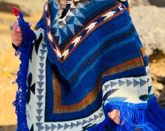 Poncho fait main en alpaga pour tout-petits/enfants Taille 0 . Super doux, super chaud, super mignon. Livraison gratuite !