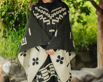 Poncho in lana di alpaca fatto a mano: design andino unisex