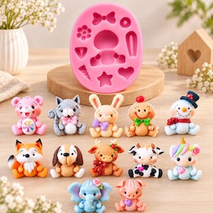 Puede incluir: Un molde de silicona ovalado de color rosa con varias cavidades pequeñas para crear formas, acompañado de doce figuras de arcilla en miniatura que incluyen un oso, gato, conejo, hombre de jengibre, muñeco de nieve, zorro, perro, ciervo, vaca, unicornio, elefante y cerdo.