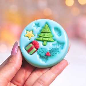 クリスマスツリーのイヤリング | ミニクリスマスモールド | クリスマス粘土シリコンモールド | ジュエリーシリコンモールド | クリスマスツリーの樹脂イヤリング。