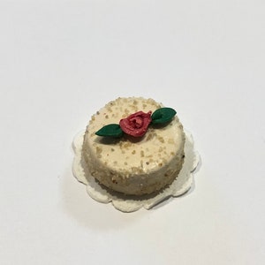 1:12 Scale Round Celebration Cake
