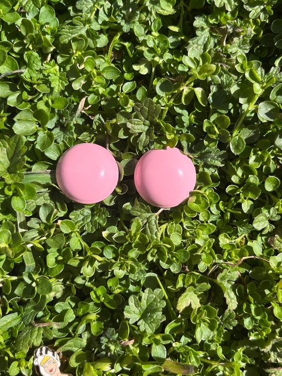 Vintage 1980s Pink Bubblegum stud earrings - image 1