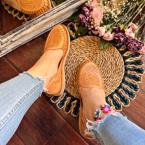 ecco huarache sandal