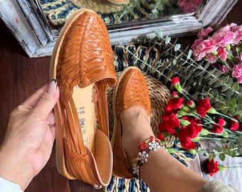 Huarache Sandal ~ All Sizes Boho- Hippie Vintage ~ Mexican Style ~ Colorful Leather ~ Mexican Huaraches