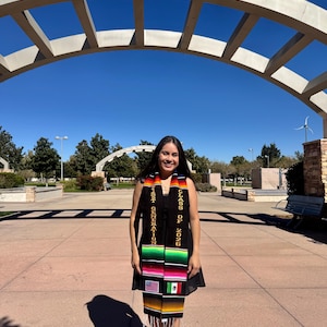 Floral Embroidered Mexican Graduation Stole: Class of 2026. Graduation stole. Graduation sarape