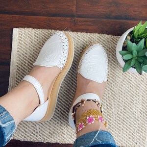 huaraches white womens