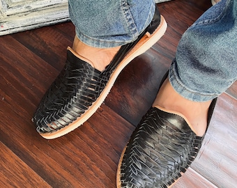 Men's Handwoven Leather Huaraches: Traditional Mexican Sandals