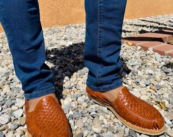 Handmade Leather Huaraches for Men: Traditional Mexican Sandals