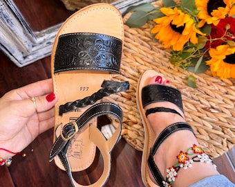 Huarache Sandal ~ All sizes Boho-Hippie Vintage ~ Mexican Style ~ Colorful Leather ~ Mexican Huarache ~ Mexican Sandals.