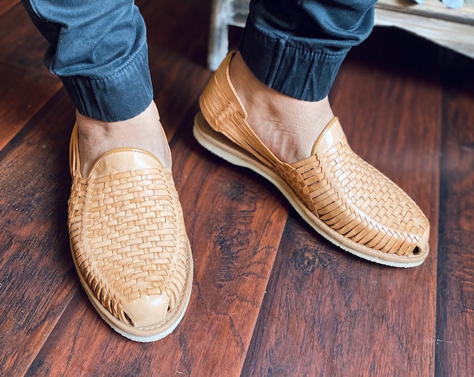 mens huaraches wide width