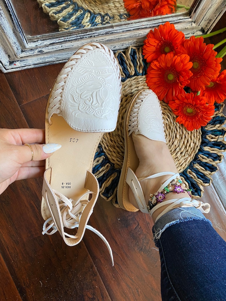 Mexican Leather Sandal. Mexican Embroidered sandals. Artisanal Embroidered sandals. Boho sandals. Floral sandals. Huaraches. Huaraches mexic Bild 6