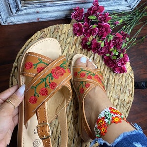 Huarache Sandal ~ All Sizes Boho- Hippie Vintage ~ Mexican Style ~ Colorful Leather ~ Mexican Huaraches