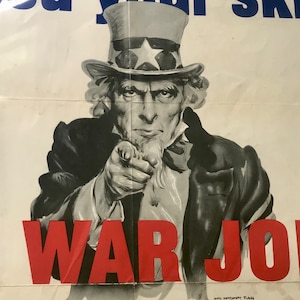 Auténtico póster de reclutamiento de 1943 para la Segunda Guerra Mundial, con el Tío Sam patriótico, James Montgomery Flagg. No es una reproducción. 56 x 71 cm.