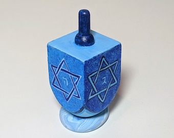 Jewish Star Dreidel with Stand- Star of David Dreidel with Stand- Hand Painted Wooden Dreidel with Stand– Hannukah Gift– Judaica- Dreydel