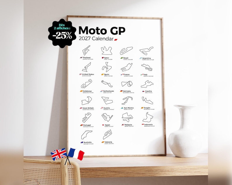 K&ouml;nnte beinhalten: Ein gerahmtes Wandposter mit dem Titel Moto GP 2027 Calendar, das ein Raster aus schwarzen Linienzeichnungen verschiedener internationaler Rennstrecken zeigt. Jede Streckenf&uuml;hrung ist mit dem L&auml;ndernamen und einer kleinen Flagge versehen.