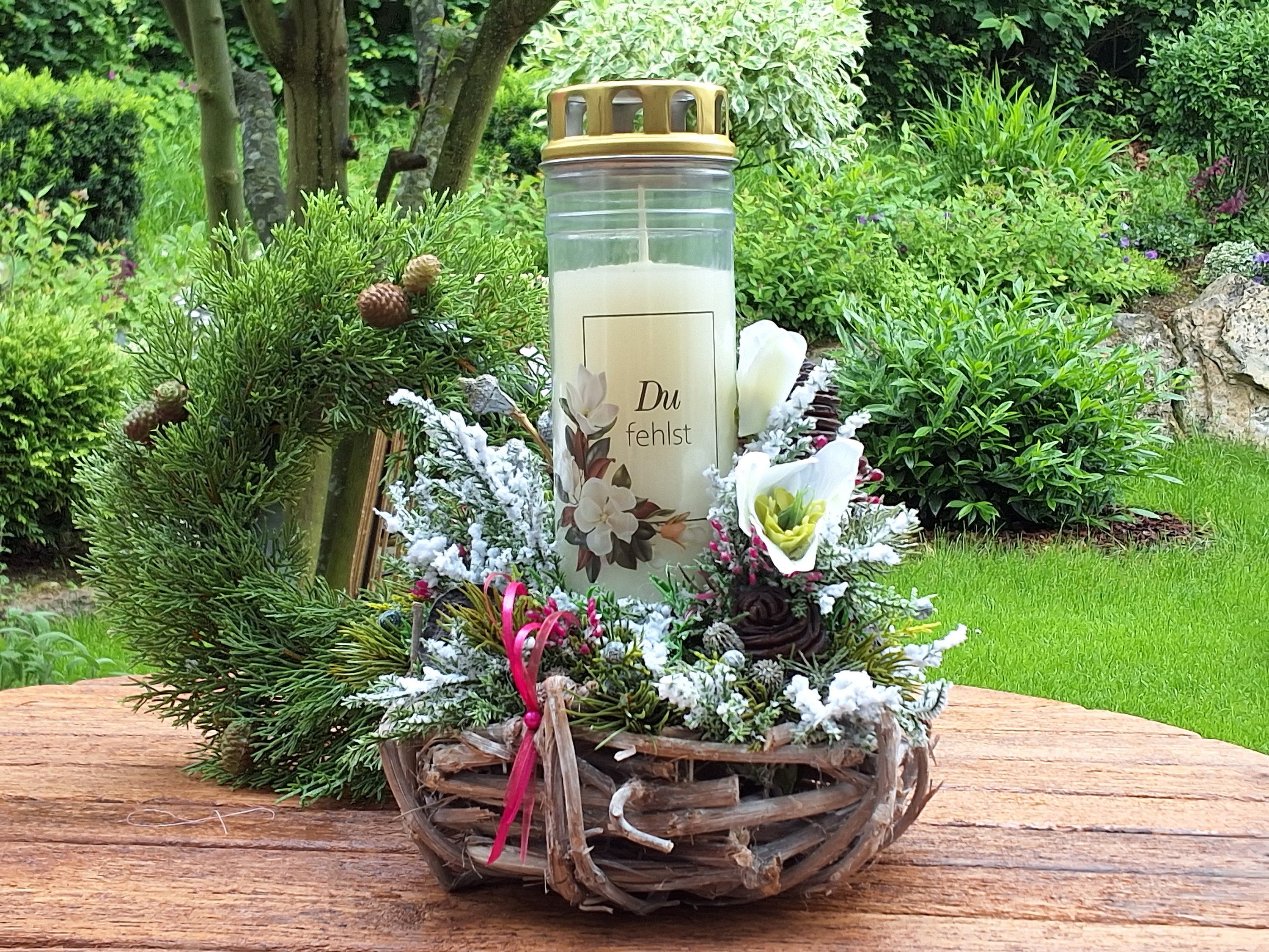 Grabgesteck mit Kerze -Grabschmuck-Trauerlicht-Grabkerze-Advent-Totensonntag-Grablicht-Gedenktag-Allerheiligen-Beerdigung- Kerze-Christrose
