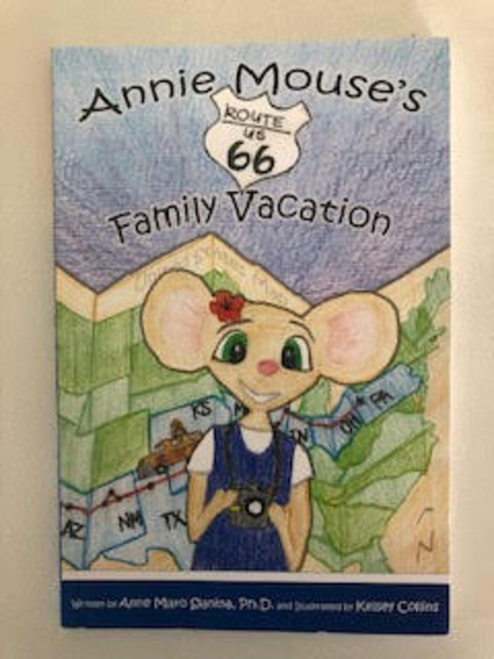 Annie Mouse Meets a New Friend by Anne M. Slanina Annie Mouse Meets a New Friend by Anne M. Slanina