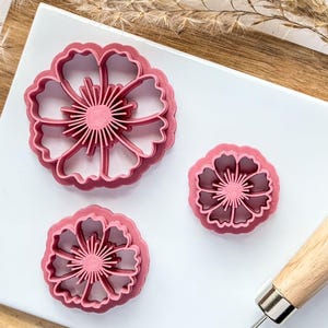 Scalloped Edge Flower Clay Cutter, imprint clay cutter for floral clay designs, 5 Sizes available, clay earring cutters, UK Made