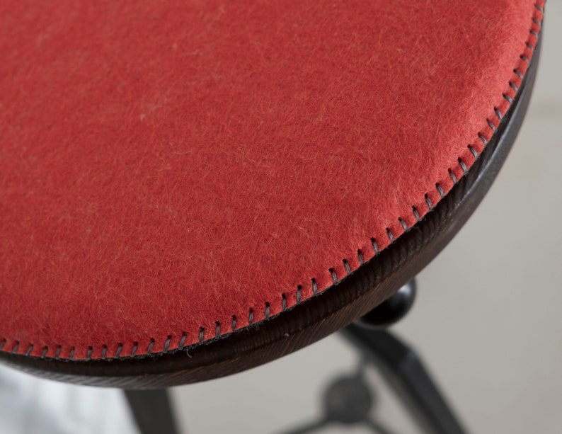 Handmade Custom size felt padded chair bench round cushion pad seat pad double color image 3