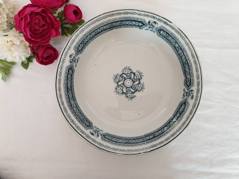 Plat de Service Rond Creux Ancien en Terre Fer Modèle Anglais La Manufacture Française Moulin Des Lo