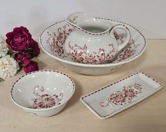 Pink ironstone toiletry bag from the French manufacturer Lebeuf Millet (Creil and Montereau)