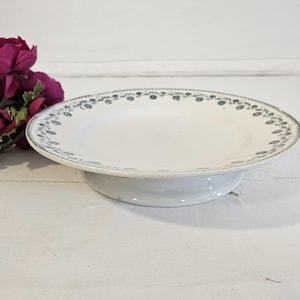 Antique ironstone footed plate, &quot;Georgette&quot; model, from the French manufacturer Moulin des Loups
