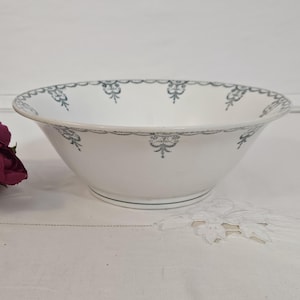 Antique ironware salad bowl from the French manufacturer Moulin des Loups