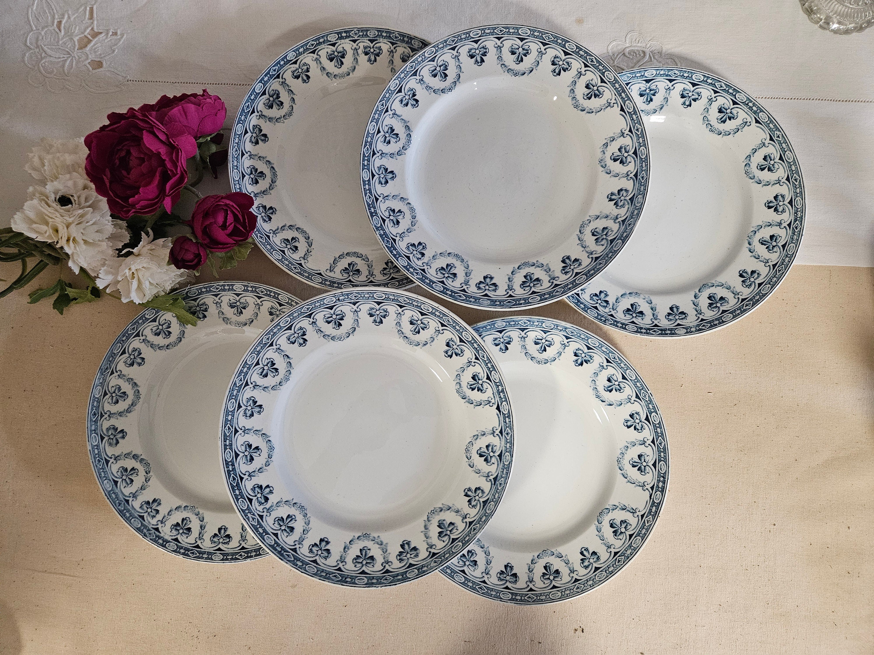 Antique flat plates x6 – Terre de Fer model "Santiago" from the French manufacturer of Saint Amand Set of 6 French Ironstone Plates
