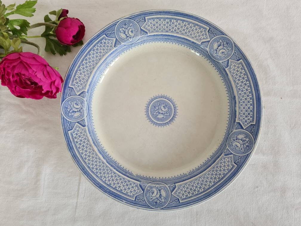 Plat de Service Rond Creux Ancien en Terre Fer Pour Émile Bourgeois Paris