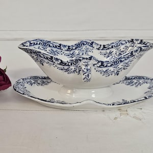 Antique iron clay sauceboat &quot;Mazarin&quot; model from the French Lunéville factory