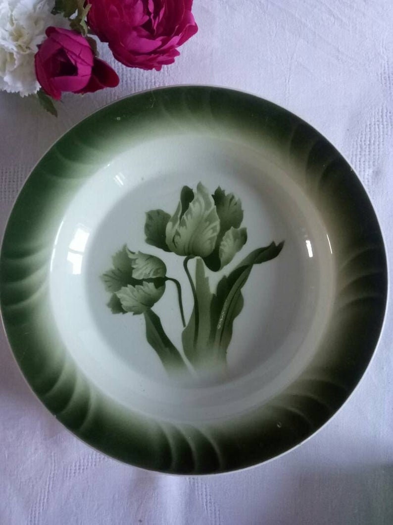 Plat de Service Creux Rond Ancien Terre Fer à Décor Floral Tulipes La Faïencerie Longwy Manufacture 