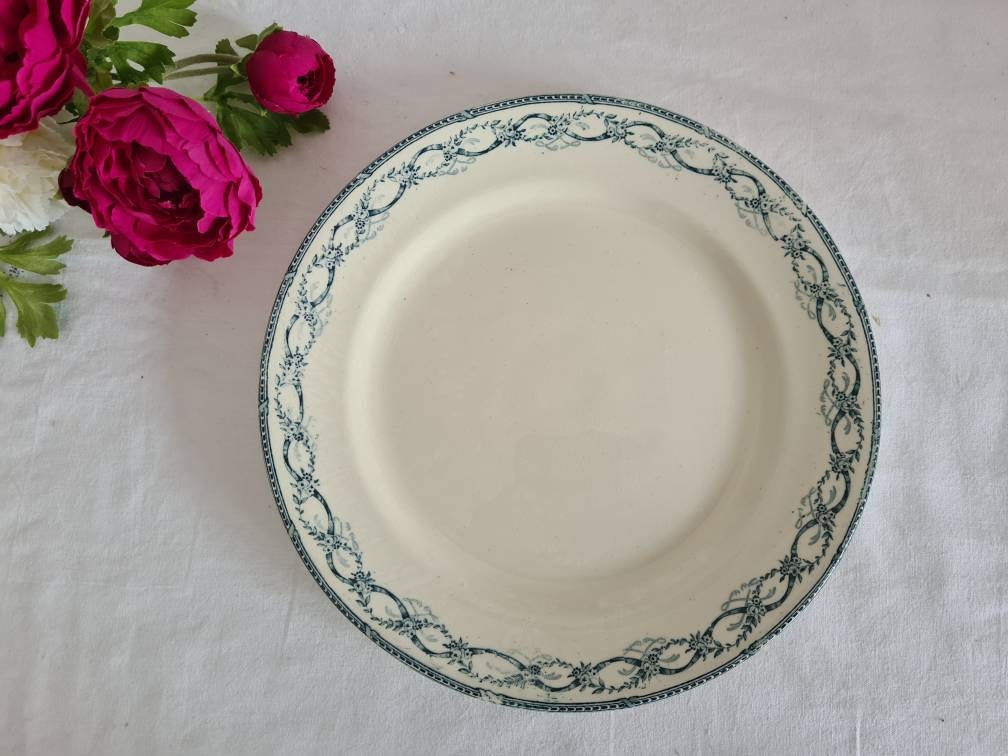 Plat de Service Rond Plat Ancien en Terre Fer Modèle Recamier La Manufacture Française Salins