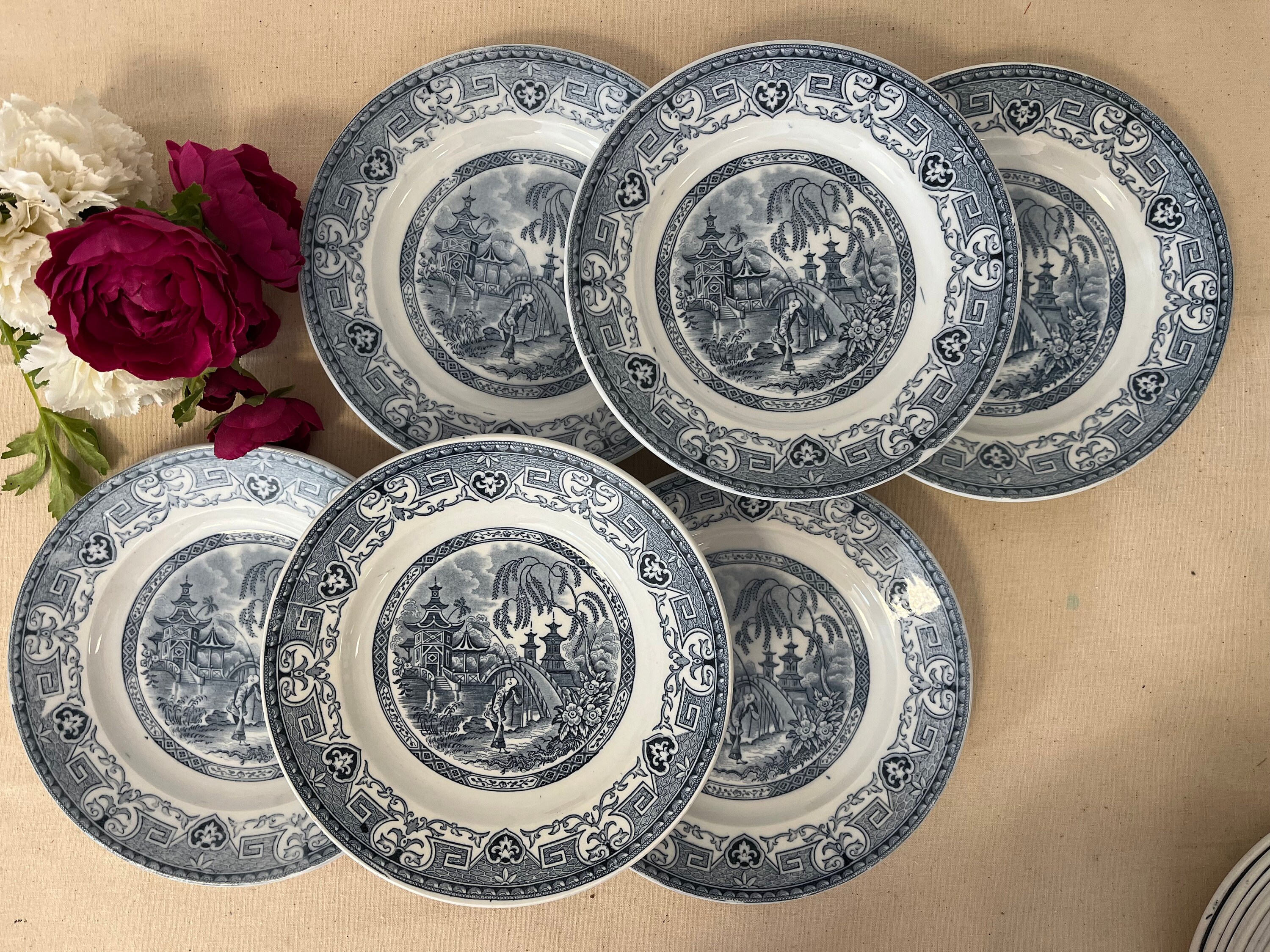 Antique flat plates x6 – Terre de Fer model "Yeddo" from the French manufacturer of Sarreguemines Set of 6 French Ironstone Plates