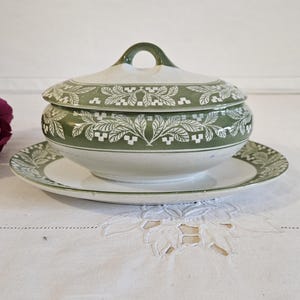 Antique ironware sauceboat “Valenciennes” model from the French Lunéville factory