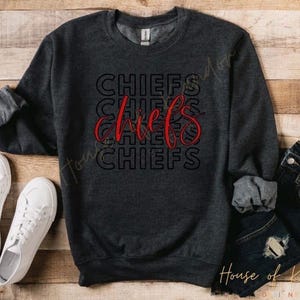 KC Chiefs Crewneck // Football Shirt // Kelce Shirt // Mahomes // kc chiefs // Chiefs Shirt // Chiefs Sweatshirt // Kansas City
