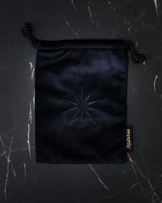 Pochette velours brodé – Tarot & Oracle