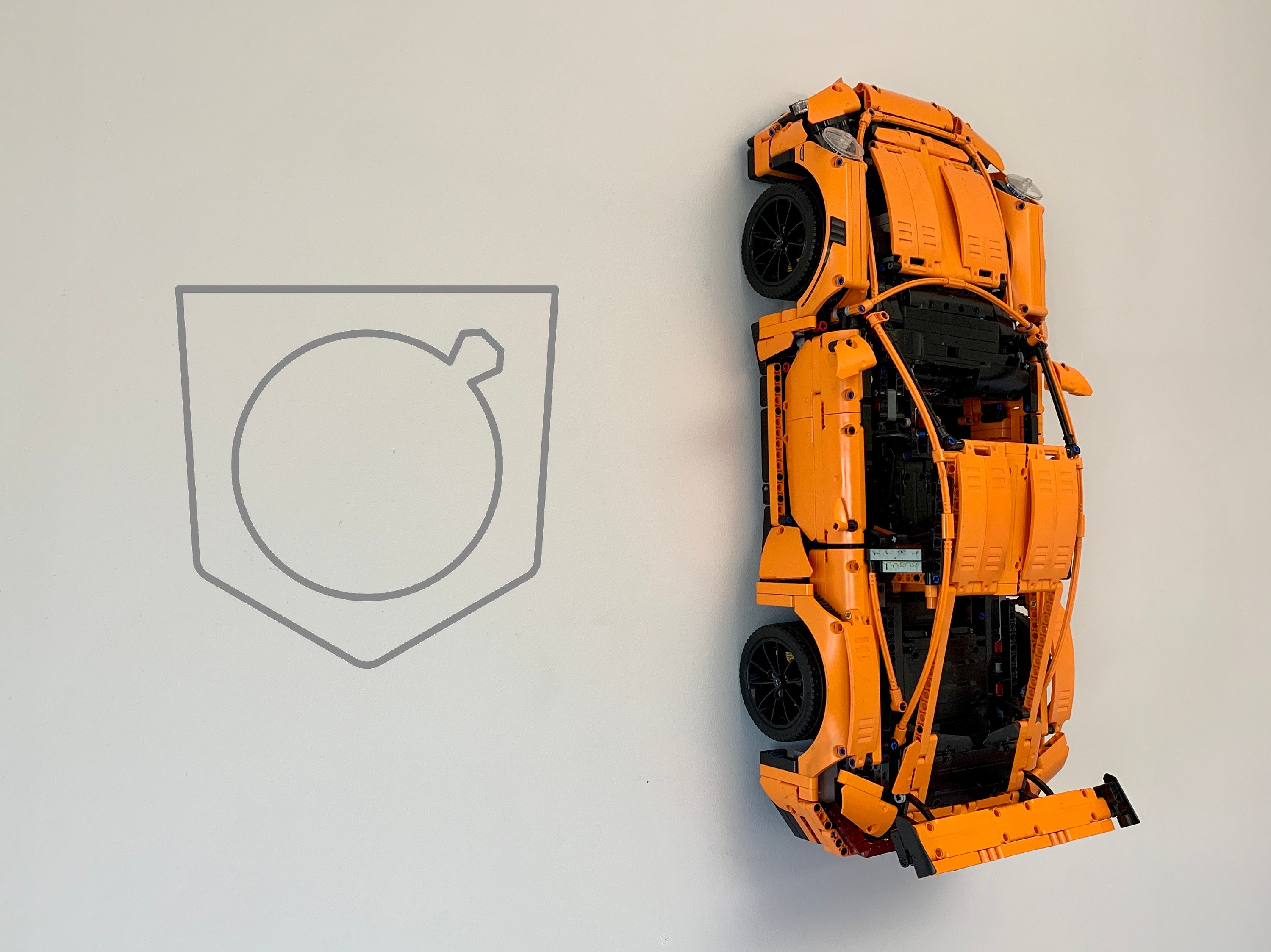 You will spend hours playing with this Lego Porsche 911 GT3 RS
