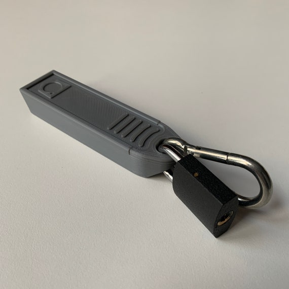 TISUR Belt Loop Keychain,Titanium Key Holder with Detachable Keyring,Gifts for Men